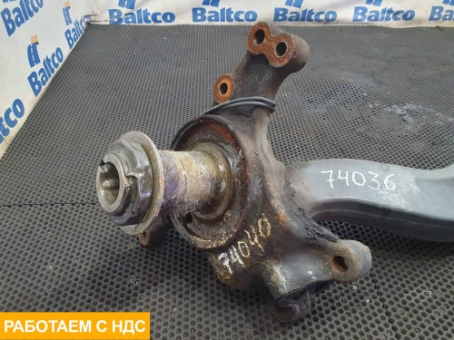 Кулак поворотный правый